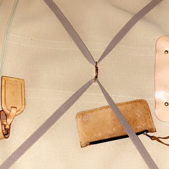 Louis Vuitton travel suitcase rare vintage style to add to your LV collection - Picture 5 of 11